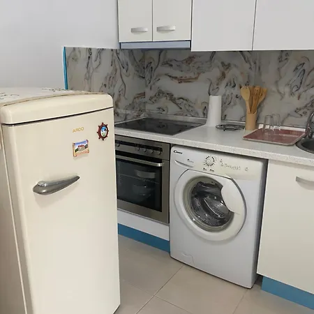 Quiet One Bedroom Apartament- Dajti View * 티라나